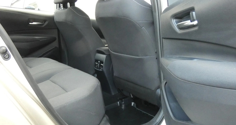 Toyota Corolla cena 72900 przebieg: 76000, rok produkcji 2020 z Krobia małe 106